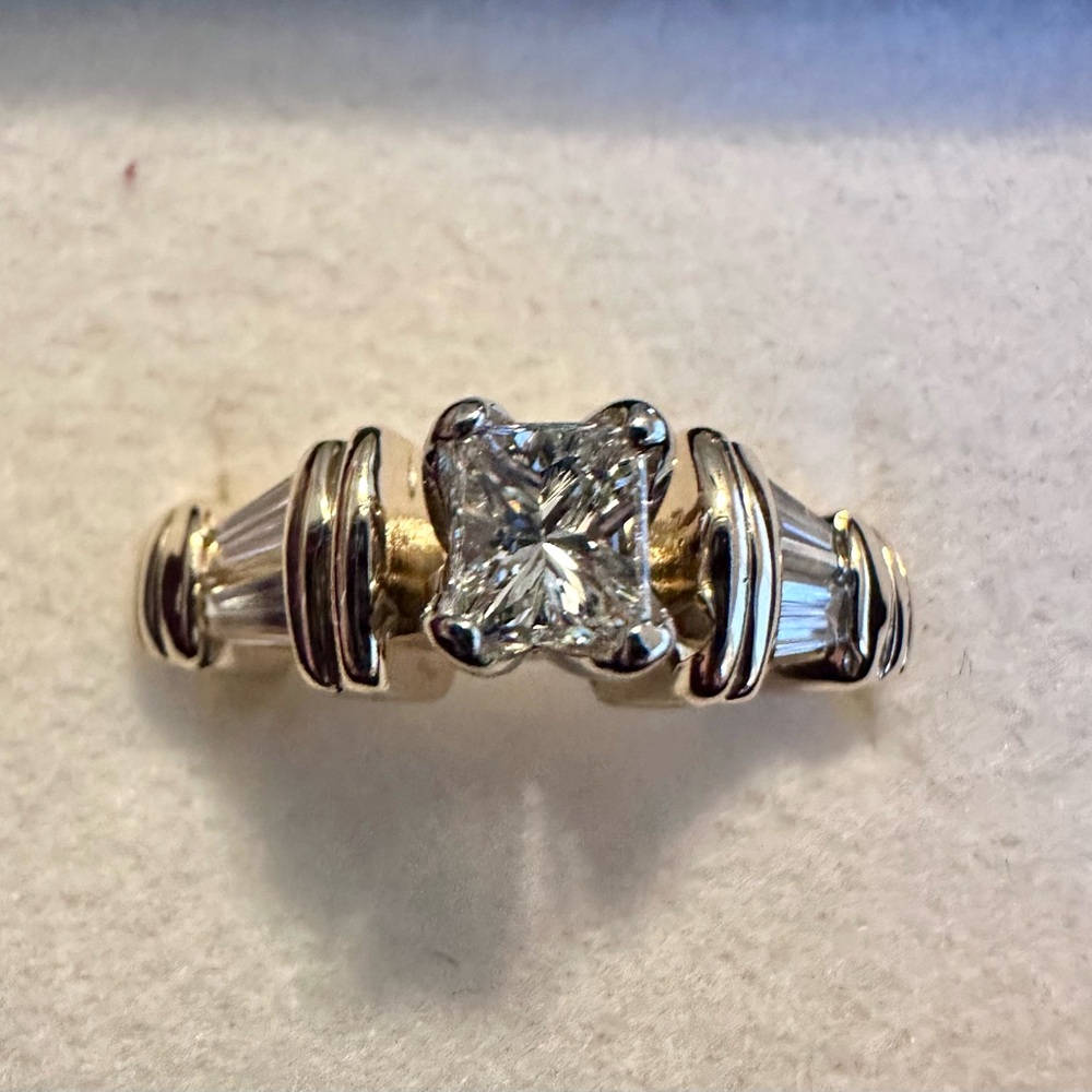 14k yellow gold brilliant princess cut natural diamond with baguettes ring
